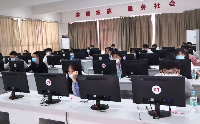 2020年全國高職院校信息素養(yǎng)大賽 福建賽區(qū)復(fù)賽與決賽的計算機(jī)信息技術(shù)咨詢服務(wù)亮點解析
